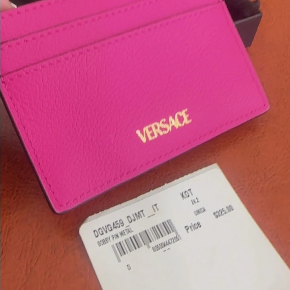 VERSAGE Leather Card Holder - Picture 5 of 6